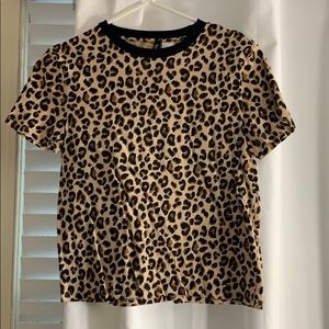 Cheeetah print T-shirt
